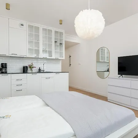 Beachfront Apartment, Sauna, Swimming Pool *
