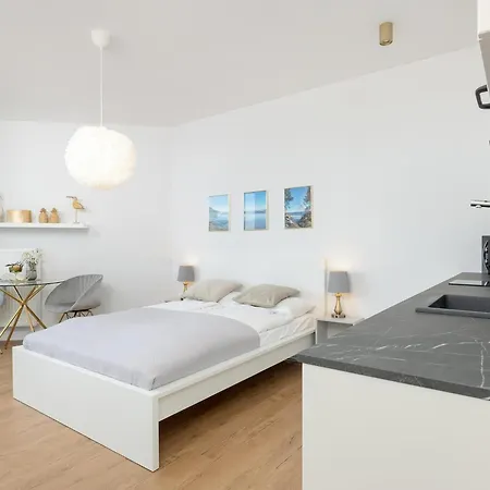 Beachfront Apartment, Sauna, Swimming Pool