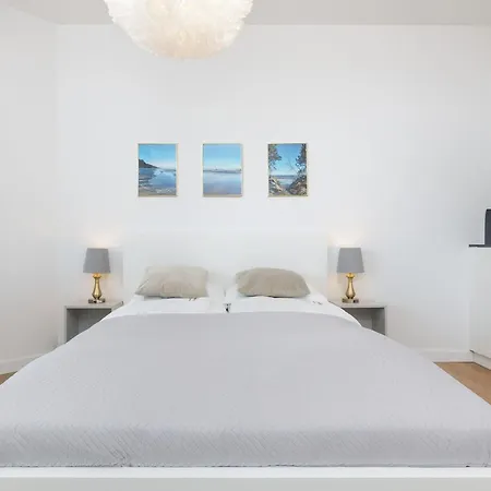 Beachfront Apartment, Sauna, Swimming Pool Lägenhet Pobierowo