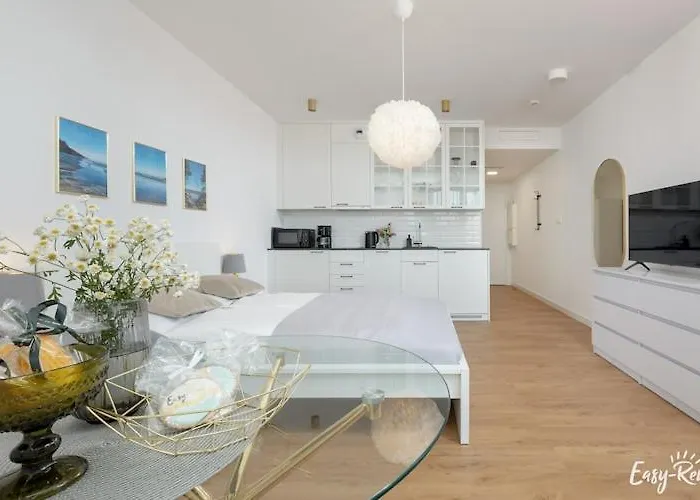 Appartement Beachfront Holiday Apartment, Sauna, Swimming Pool *